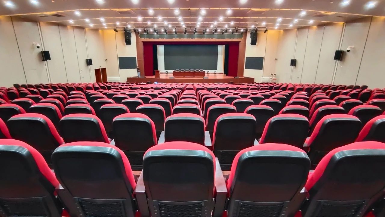 z6com尊龙会议扩声系统工程产品服务于德阳市某学堂！